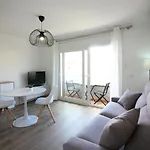 Renovado En El Centro De A Solo 150m De La Playa, Ideal Parejas - Es-228-110 Roses